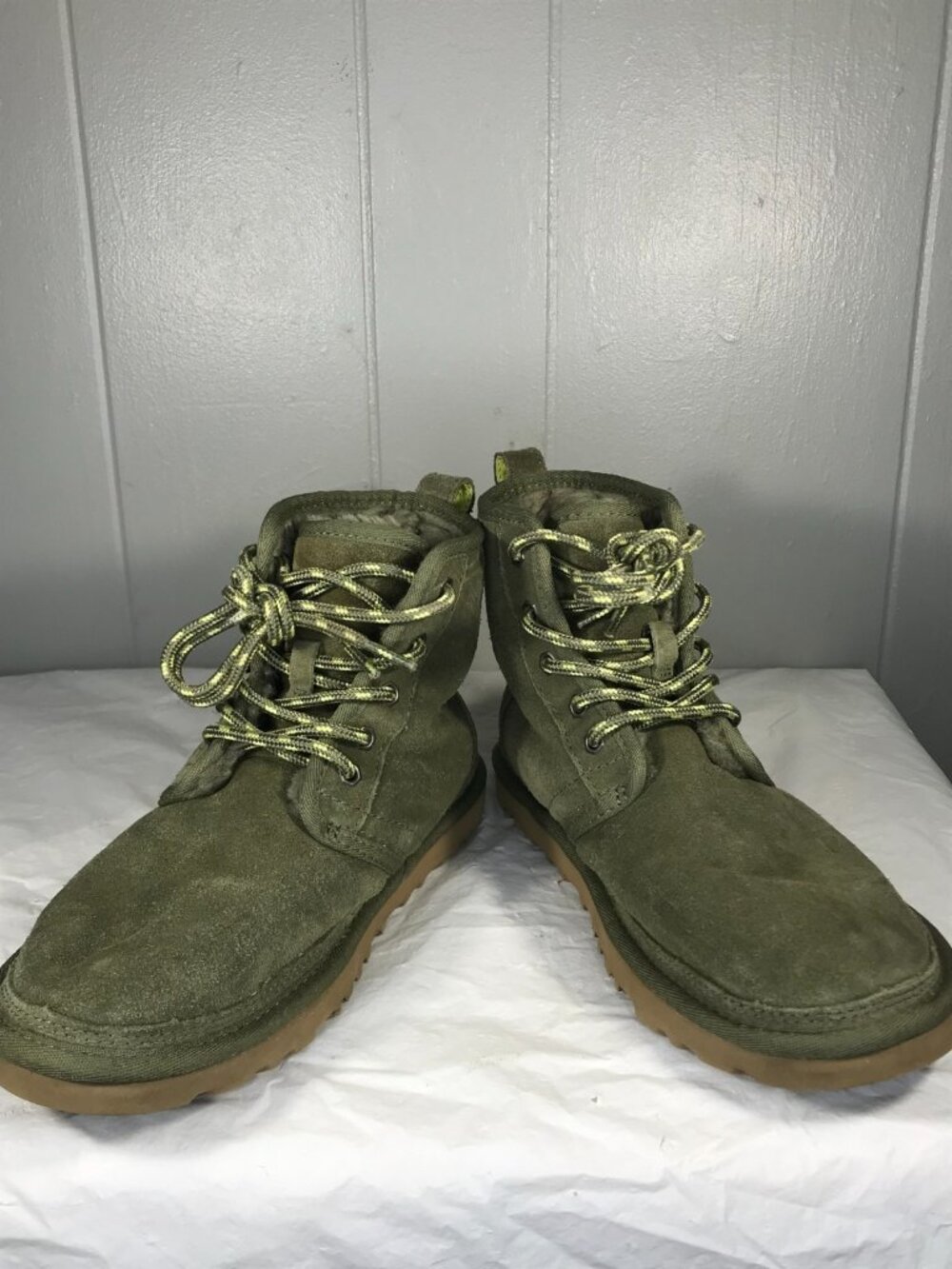 UGG Neumel Heritage Clear Burnt Olive Suede Sherling Boots 1120728 Womens 6